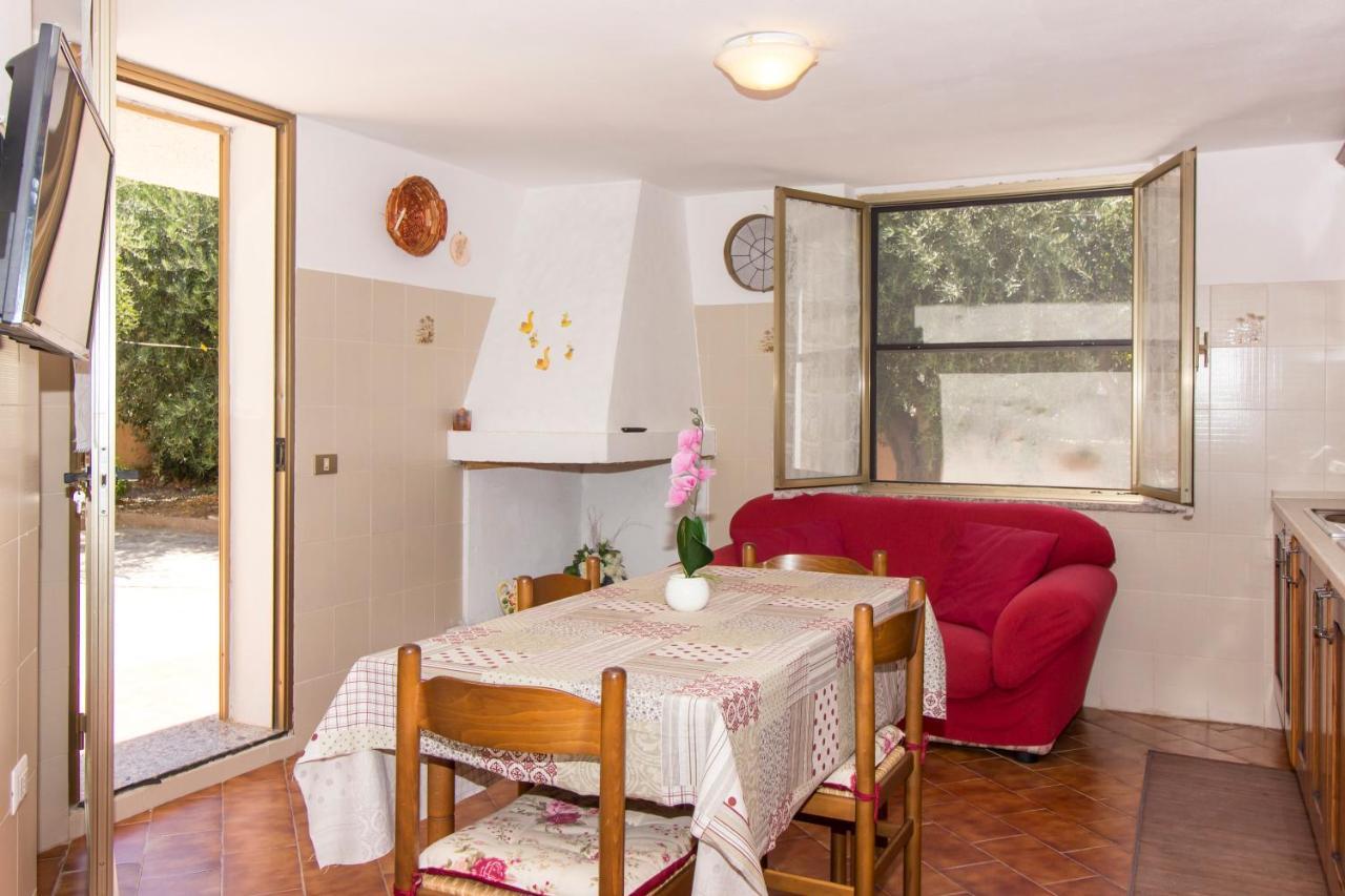 Appartamenti In Villa Con Ampio Giardino Esterno Позада Екстер'єр фото