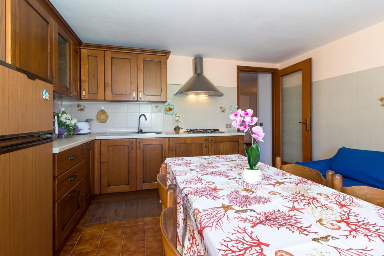 Appartamenti In Villa Con Ampio Giardino Esterno Позада Екстер'єр фото